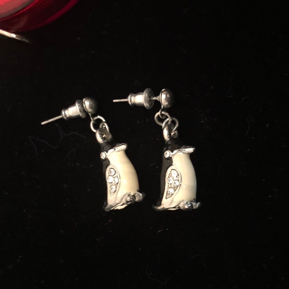 4/$16 Penguin fashion drop earrings
